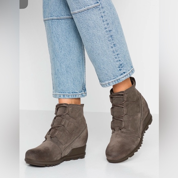 Women’s Sorel Evie Lace  MAJOR Wedge Boots Wmn's 7 Leather Suede Gray - Picture 1 of 11
